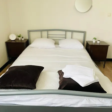 Szczerbowskiego B Apartament *